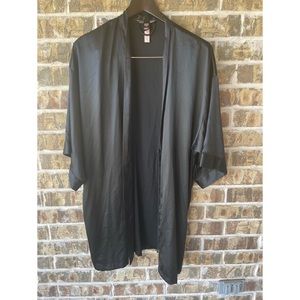Victoria’s Secret Black Satin Robe, Size M/L, NWT